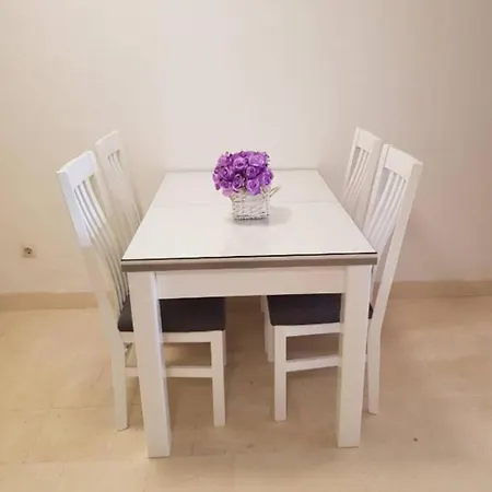 Ivan - Free Parking *